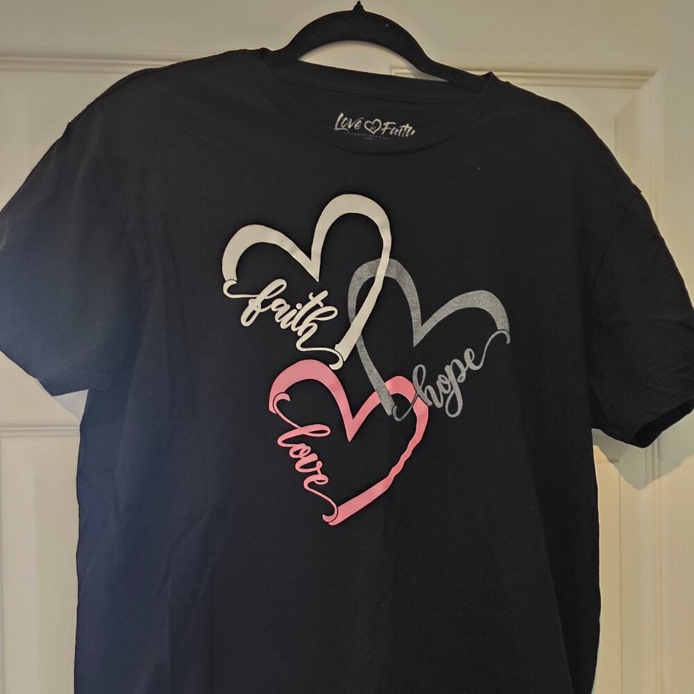 Love in Faith tshirt-L